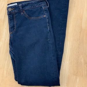 Abercrombie & Fitch Dark Wash Jeans!